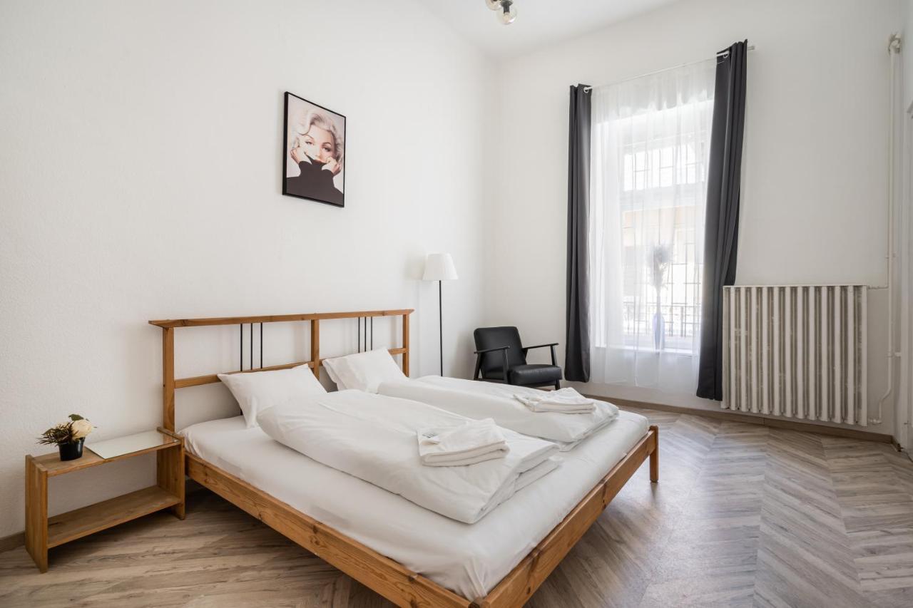 Setting Sun Apartment Budapest Eksteriør billede
